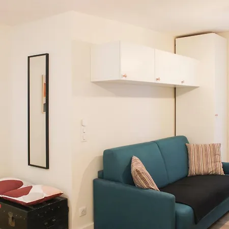 Bright With Balcony Quiet Location Apartamento *