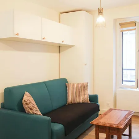 Bright With Balcony Quiet Location Apartment